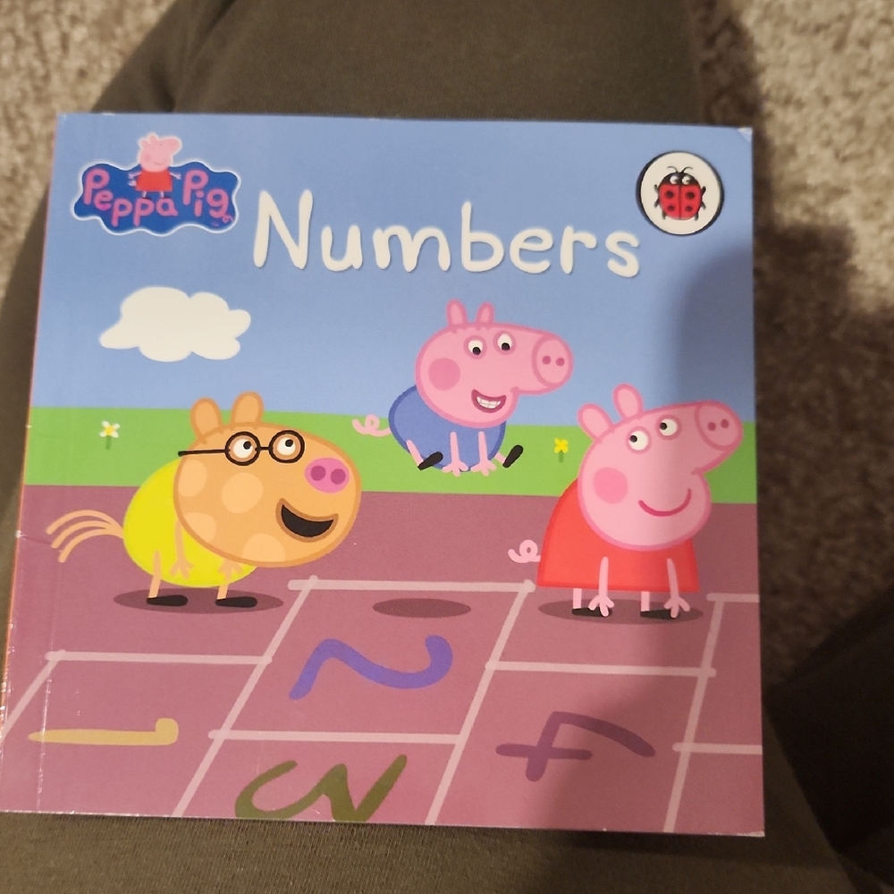 Peppa Pig Numbers Book - Colorful Learning Fun